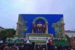 La Villa corona a sus reinas e inicia su feria