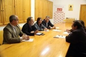 De la Encina: El puerto de Algeciras es una asignatura pendiente del PP en el Campo de Gibraltar"