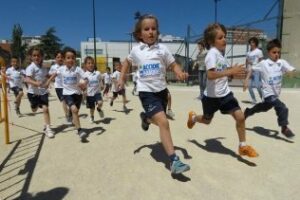 El colegio Los Pinos logra 5000 euros para la asociación Acción contra el Hambre