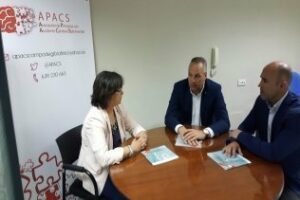 Ruiz Boix y Beneroso visitan APACS