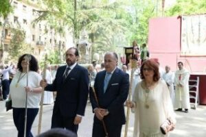 Representación municipal en la Misa y procesión del Corpus