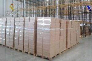 Intervenidas un millón de cajetillas de tabaco que pretendían introducir por el Puerto de Algeciras