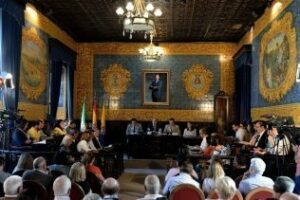 Luz verde a las ordenanzas fiscales para 2017 y a la disolución de la Gerencia de Urbanismo