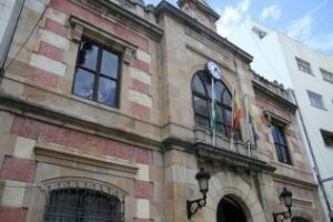 Un suma y sigue de la deuda viva municipal: Por María José Izquierdo