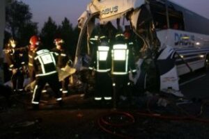 En la UCI, tres de los heridos en el accidente del autobús Algeciras-Madrid en el que murieron dos personas