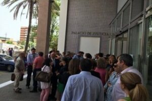 Abogados y graduados sociales se concentran en los juzgados de Algeciras