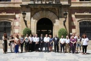 Algeciras guarda silencio por las víctimas del atentado de Orlando