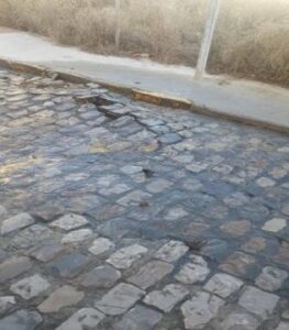 Un rotura de tubería en San Isidro deja sin agua la barriada