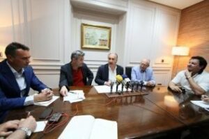 El servicio de recogida de cartón puerta a puerta se extiende al barrio de La Caridad