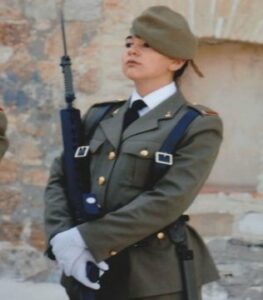 Una soldado algecireña despedida solo 19 días después dar a luz