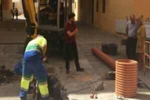 Pajares supervisa las obras que Emalgesa ejecuta en la Cuesta del Rayo