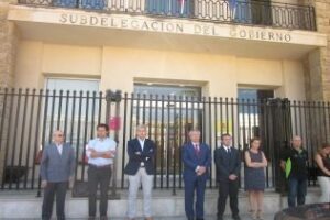 La Administración General del Estado en Cádiz guarda un minuto de silencio por el atentado de Niza