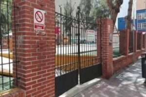 El PSOE critica que el Ayuntamiento no informara a la ciudadanía del cierre del parque María Cristina