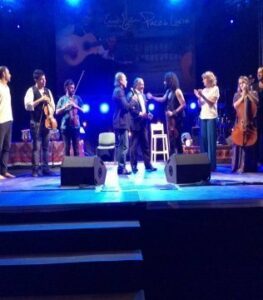 Ara Malikian pone el broche de oro al III Encuentro Internacional de Guitarra Paco de Lucía"