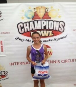 La algecireña María Teresa Frías gana la final de la Champions Bowl