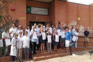 Delegados de CSIF apoyan a la plantilla del centro de salud de El Rinconcillo que reclaman seguridad y dignidad