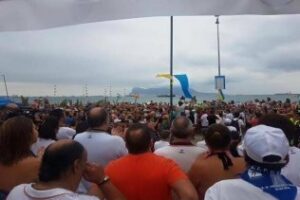 Miles de personas participan en la Romería Marítima Virgen de La Palma