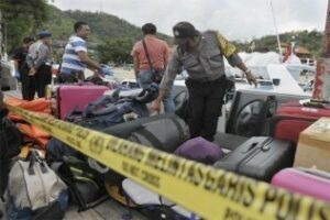 La pareja de campogibraltareños (Algeciras y La Línea) heridos en Bali siguen en la UCI