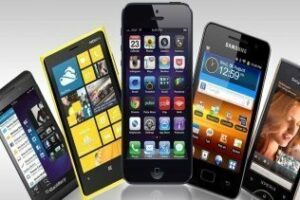 Dos detenidos en Algeciras por dar de alta fraudulentamente líneas de telefonía móvil