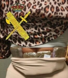 Dos detenidos con droga adosada al cuerpo en el puerto de Algeciras