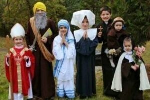 Incómoda: El Obispado de Cádiz propone el Holywins frente al Halloween