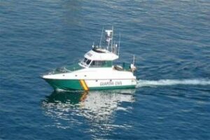 Detienen a los dos tripulantes de una embarcación con 281 kilos de hachís