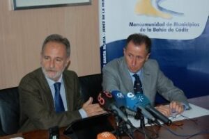 "Es histórico el encuentro entre Susana Díaz y Fabian Picardo": De la Encina