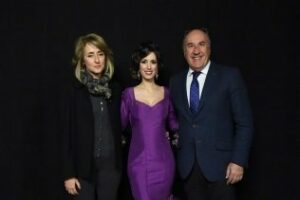 Mari Carmen Molina cautiva hace su presentación en el Teatro Florida