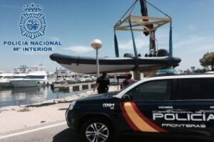 Intervienen en el Campo de Gibraltar 12 embarcaciones y se detiene a 11 personas por falsificar los documentos identificativos