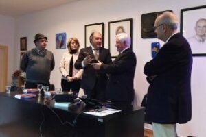 Alcalde entrega el premio Ateneo José Román 2016" a Antonio López Canales