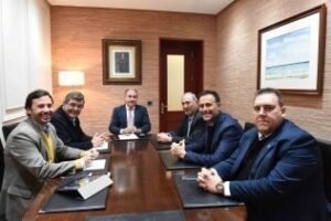 El alcalde se reúne con la directiva del Algeciras Club de Fútbol