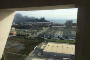 Verdemar denunciará ante la Fiscalía por el incendio en Acerinox