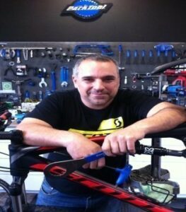 Jaime Soriano En Repack ofrecemos un servicio personalizado y honesto"