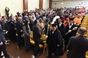 Conesa y Ávila asisten al acto de la investidura de nuevos doctores de la UCA