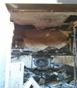 Exitoso operativo de los Bomberos de La Línea en el incendio de una vivienda