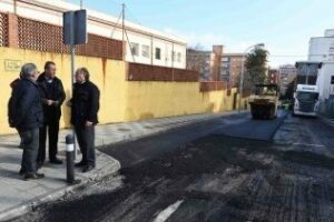 Supervisión a las obras de asfaltado de la calle Juan XXIII