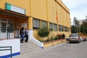 Una alumna del IES Isla Verde recibe una beca de investigación en el hospital Charité de Berlín