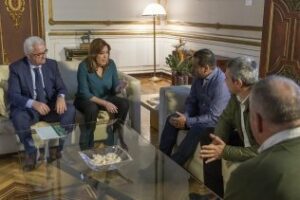 Susana Díaz denuncia incapacidad del Gobierno para resolver el conflicto de la estiba"