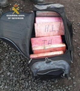La Guardia Civil interviene 23 kilos de cocaína