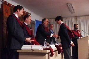 El alcalde preside el acto de imposición de becas de la XXXVI promoción de alumnos del Colegio Montecalpe