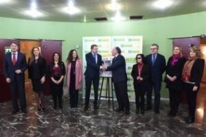 Ayuntamiento, Junta y ONCE presentan el cupón en homenaje a Paco de Lucía