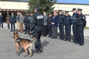 El alcalde inaugura la pista de adiestramiento canino de la Policía Local