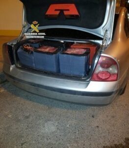 La Guardia Civil interviene 5.660 cajetillas de tabaco de contrabando en dos vehículos