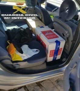 La Guardia Civil interviene 3.500 cajetillas de tabaco de contrabando en un vehículo