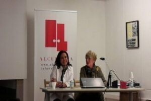 Conversatorio de ciencia a cargo de Marie Curie Y Rosalind Franklin