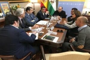 Sanz impulsa la interlocución con las almadrabas gaditanas y agradece su excepcional colaboración"