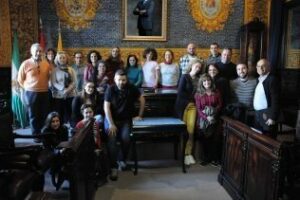 Visita de los profesores del IES Saladillo al Ayuntamiento de la ciudad