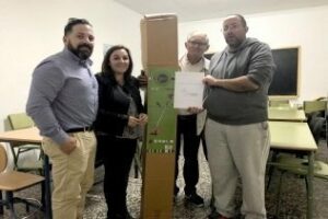 Fue entregada una máquina desbrozadora a la asociación de vecinos de San José Artesano