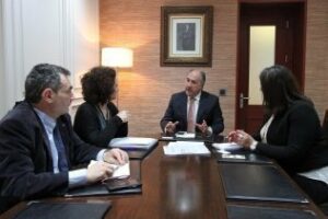 El alcalde se reúne con la Fundación Yehudi Menuhin de cara al proyecto educativo Mus-e"