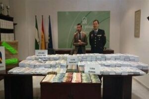 Las autoridades decomisan boletos clandestinos en la sede OID de Algeciras